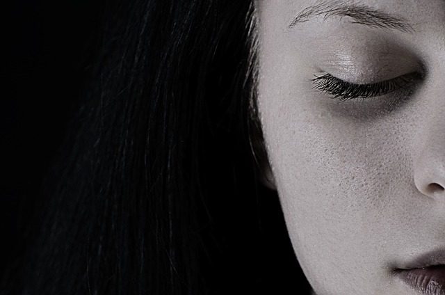 Mi pareja tiene depresión y quiere estar solo: cómo ayudarle